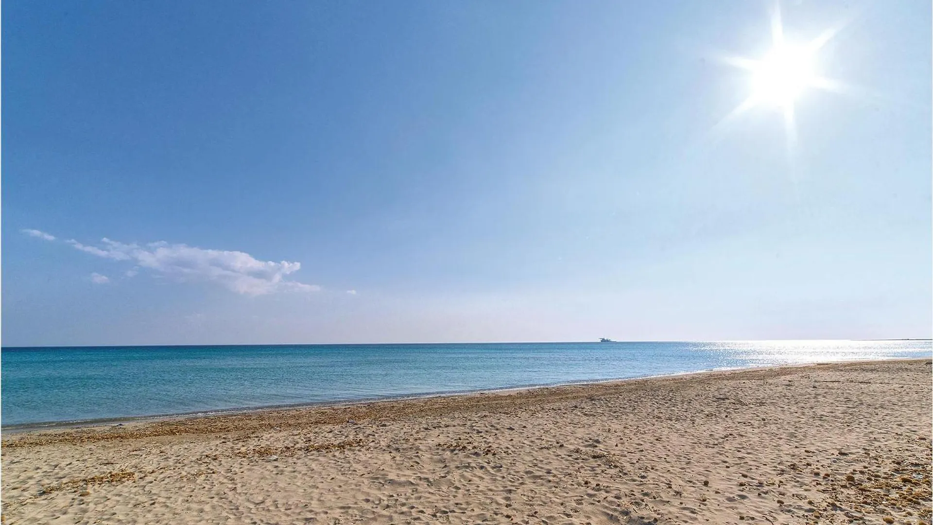 3 Bedroom Beautiful Apartment In Rimini